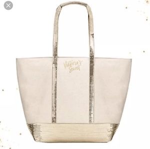 BNWT Victoria's Secret Tote w/ Zipper Sequin